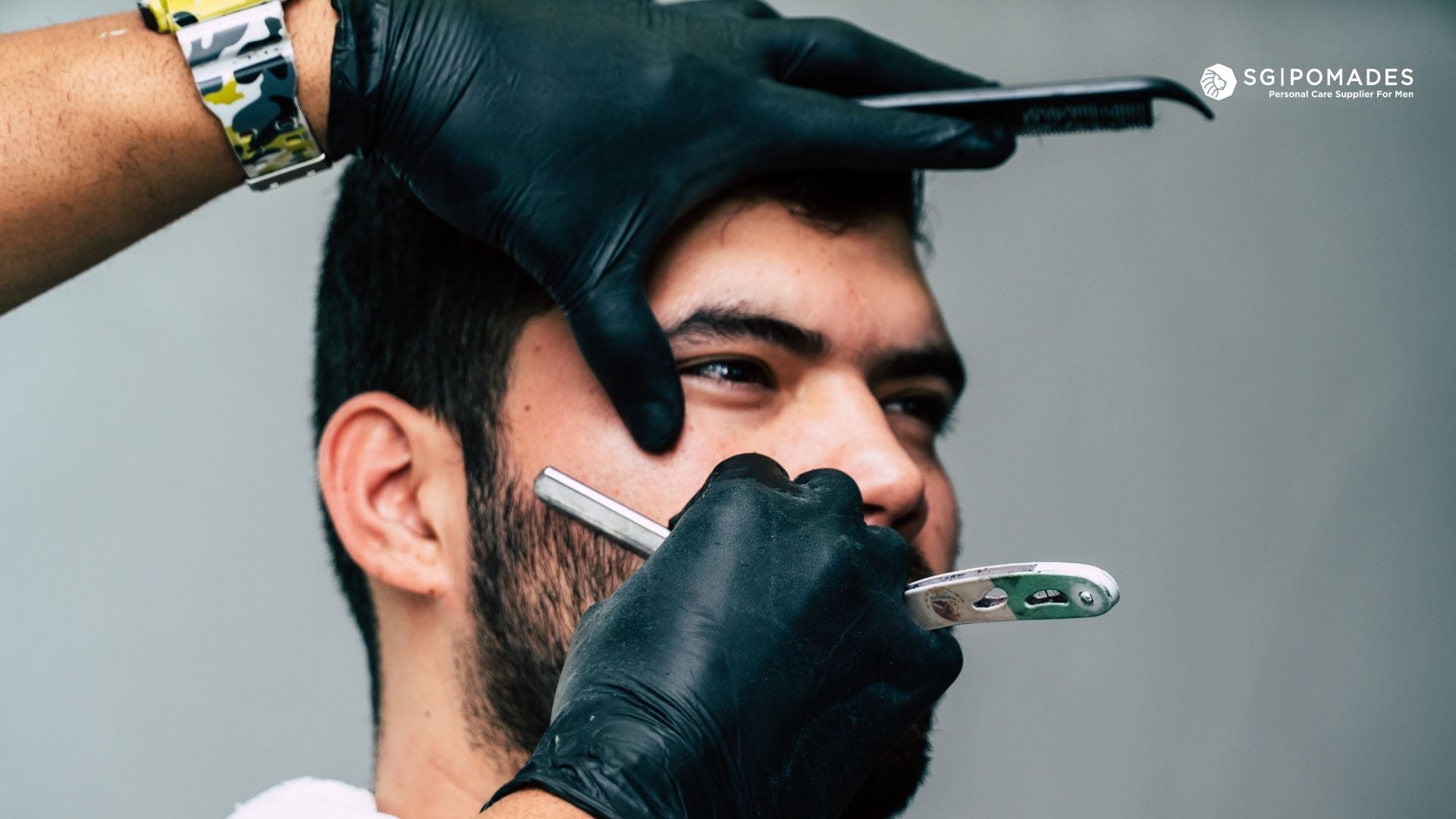 Facing Razor Sharp Top 5 Straight Razors or Shavettes: Features, Costs, and Best Uses ...